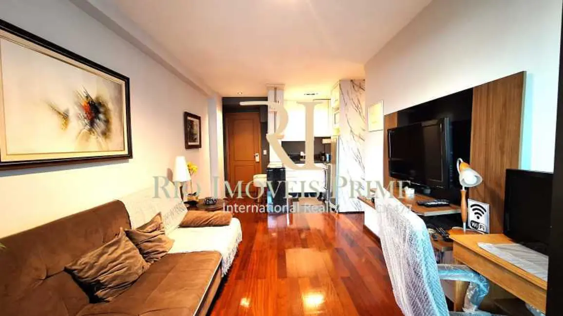 Loft / Flat com 1 quarto para alugar, 45m2 em Rio De Janeiro - RJ - imagem 3 Foto 3 de Loft / Flat com 1 quarto para alugar, 45m2 em Rio De Janeiro - RJ