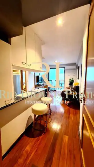 Loft / Flat com 1 quarto para alugar, 45m2 em Rio De Janeiro - RJ - imagem 6 Foto 6 de Loft / Flat com 1 quarto para alugar, 45m2 em Rio De Janeiro - RJ