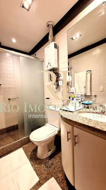 Loft / Flat com 1 quarto para alugar, 45m2 em Rio De Janeiro - RJ - imagem 8 Foto 8 de Loft / Flat com 1 quarto para alugar, 45m2 em Rio De Janeiro - RJ