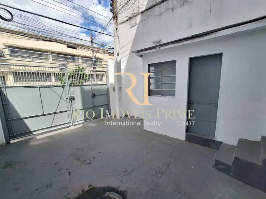 Armazém / Galpão à venda, 250m2 em Rio De Janeiro - RJ - imagem 2 Foto 2 de Armazém / Galpão à venda, 250m2 em Rio De Janeiro - RJ