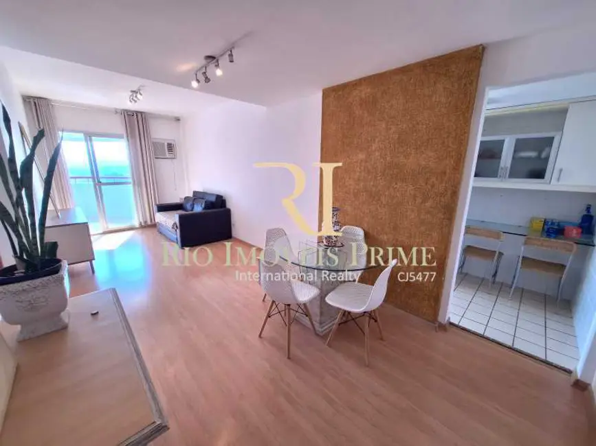 Apartamento com 1 quarto à venda, 60m2 em Rio De Janeiro - RJ - imagem 4 Foto 4 de Apartamento com 1 quarto à venda, 60m2 em Rio De Janeiro - RJ