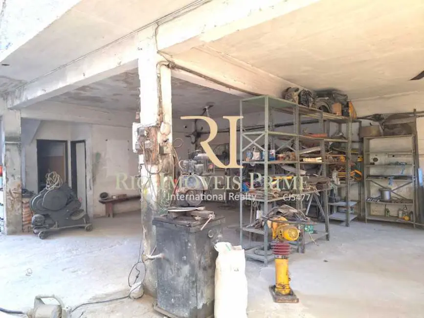 Armazém / Galpão à venda, 441m2 em Rio De Janeiro - RJ - imagem 7 Foto 7 de Armazém / Galpão à venda, 441m2 em Rio De Janeiro - RJ