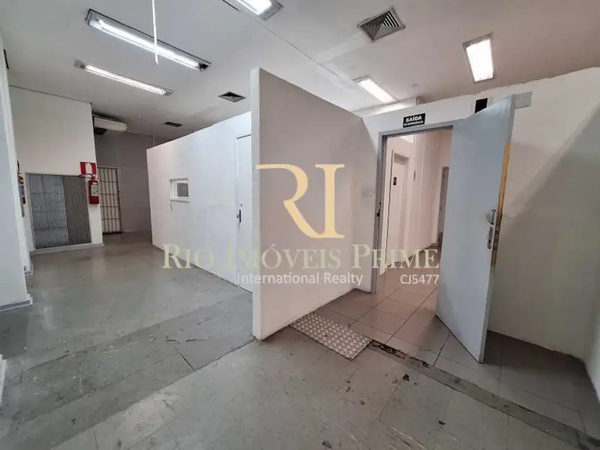 Loja para alugar, 2165m2 em Rio De Janeiro - RJ - imagem 9 Foto 9 de Loja para alugar, 2165m2 em Rio De Janeiro - RJ