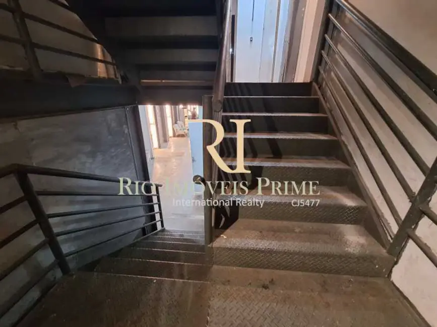 Prédio Inteiro com 2 quartos para alugar, 635m2 em Rio De Janeiro - RJ - imagem 9 Foto 9 de Prédio Inteiro com 2 quartos para alugar, 635m2 em Rio De Janeiro - RJ