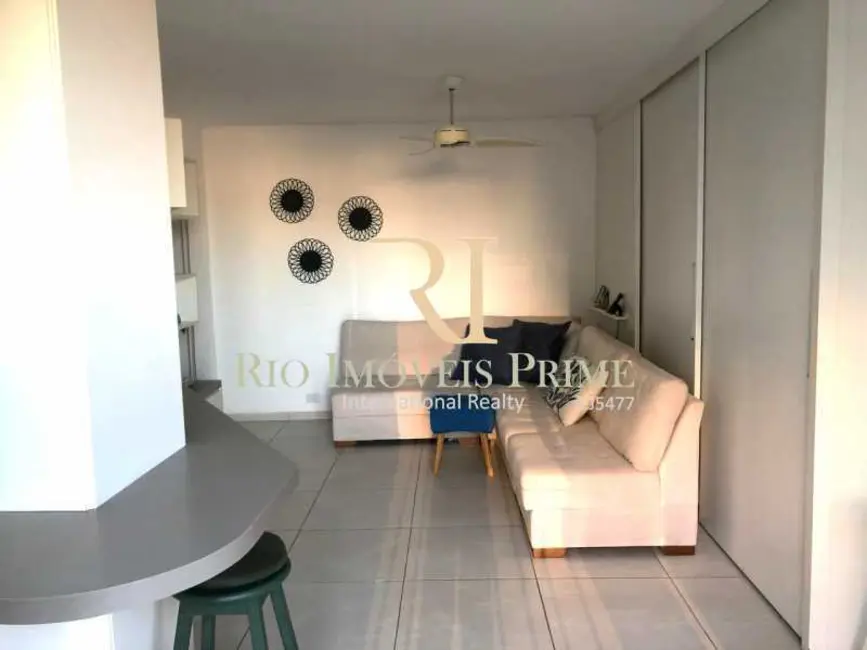 Foto 2 de Loft / Flat com 2 quartos à venda, 70m2 em Rio De Janeiro - RJ