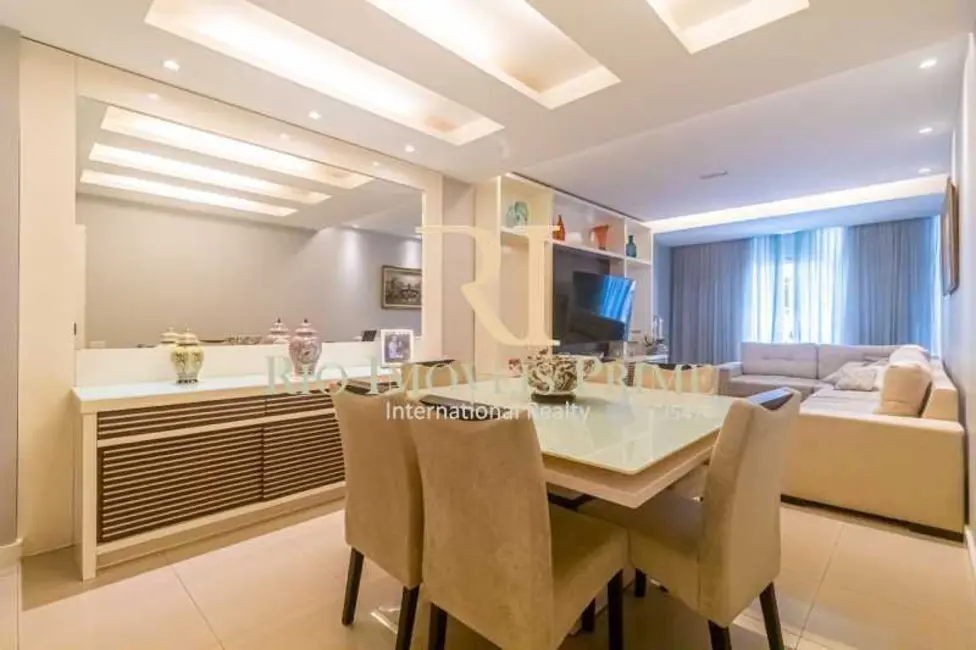 Apartamento com 3 quartos à venda, 156m2 em Rio De Janeiro - RJ - imagem 3 Foto 3 de Apartamento com 3 quartos à venda, 156m2 em Rio De Janeiro - RJ