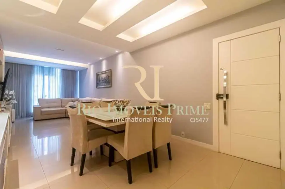 Apartamento com 3 quartos à venda, 156m2 em Rio De Janeiro - RJ - imagem 4 Foto 4 de Apartamento com 3 quartos à venda, 156m2 em Rio De Janeiro - RJ