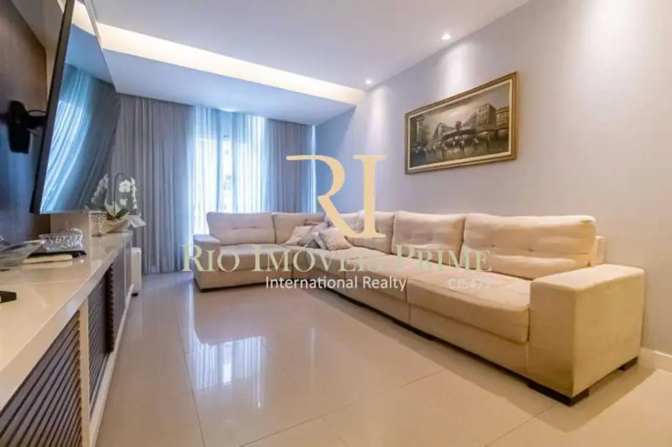 Apartamento com 3 quartos à venda, 156m2 em Rio De Janeiro - RJ - imagem 2 Foto 2 de Apartamento com 3 quartos à venda, 156m2 em Rio De Janeiro - RJ