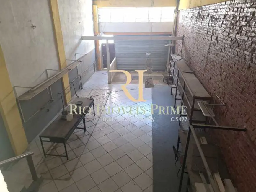 Armazém / Galpão para alugar, 350m2 em Rio De Janeiro - RJ - imagem 3 Foto 3 de Armazém / Galpão para alugar, 350m2 em Rio De Janeiro - RJ