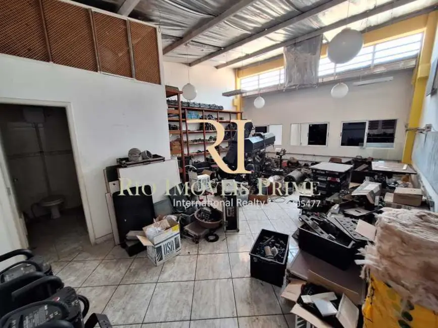 Armazém / Galpão para alugar, 350m2 em Rio De Janeiro - RJ - imagem 9 Foto 9 de Armazém / Galpão para alugar, 350m2 em Rio De Janeiro - RJ