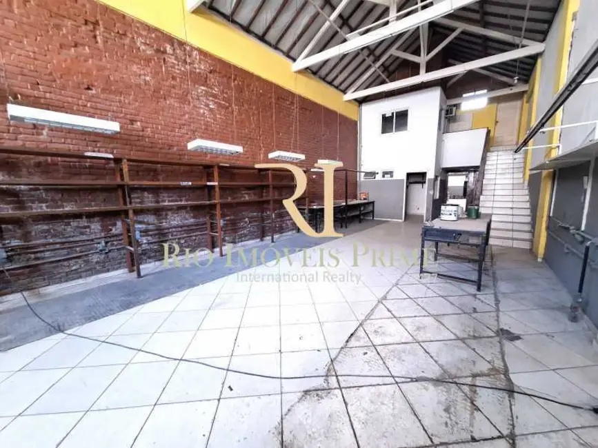 Armazém / Galpão para alugar, 350m2 em Rio De Janeiro - RJ - imagem 5 Foto 5 de Armazém / Galpão para alugar, 350m2 em Rio De Janeiro - RJ