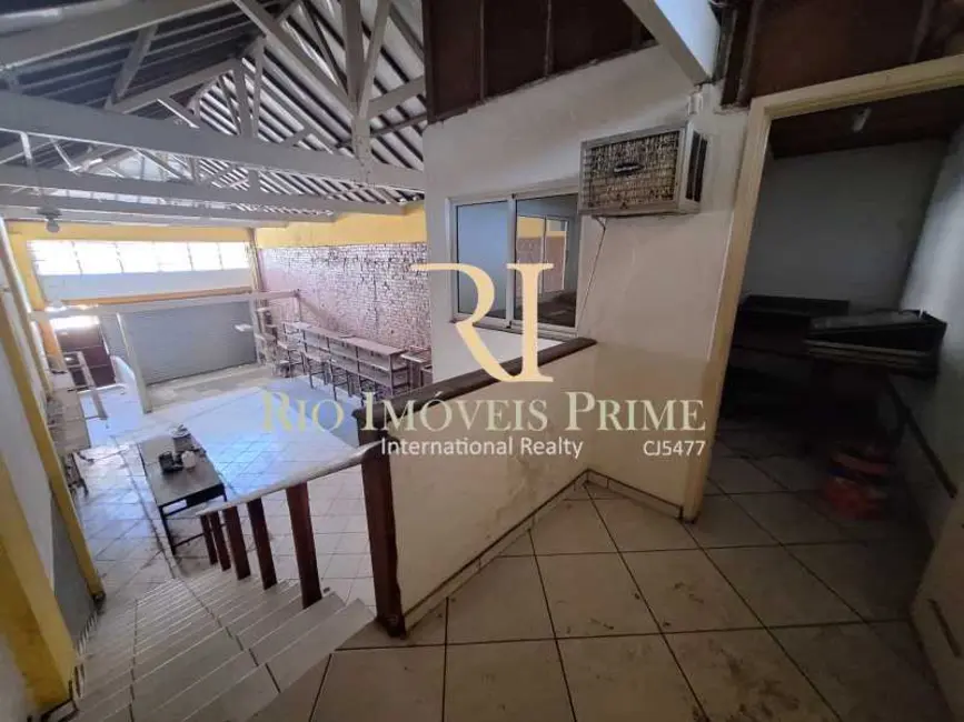 Armazém / Galpão para alugar, 350m2 em Rio De Janeiro - RJ - imagem 7 Foto 7 de Armazém / Galpão para alugar, 350m2 em Rio De Janeiro - RJ