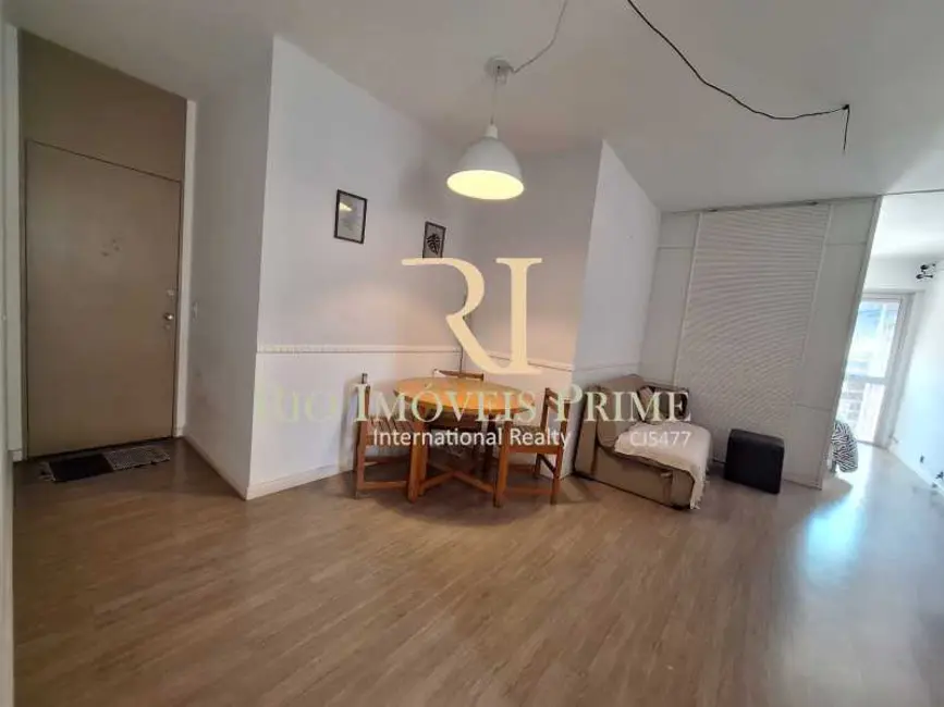 Loft / Flat com 2 quartos à venda, 59m2 em Rio De Janeiro - RJ - imagem 5 Foto 5 de Loft / Flat com 2 quartos à venda, 59m2 em Rio De Janeiro - RJ