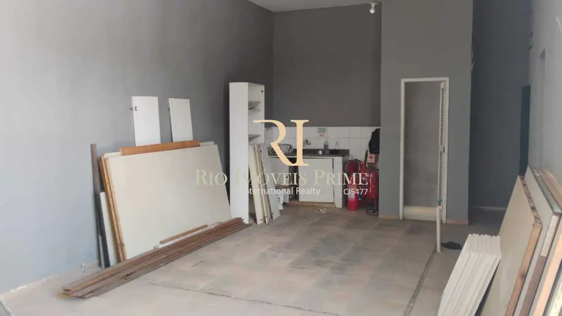 Armazém / Galpão para alugar, 650m2 em Rio De Janeiro - RJ - imagem 8 Foto 8 de Armazém / Galpão para alugar, 650m2 em Rio De Janeiro - RJ