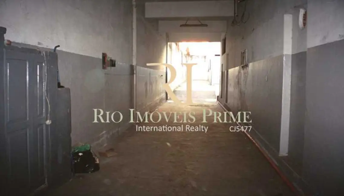 Armazém / Galpão à venda e para alugar, 1800m2 em Rio De Janeiro - RJ - imagem 5 Foto 5 de Armazém / Galpão à venda e para alugar, 1800m2 em Rio De Janeiro - RJ