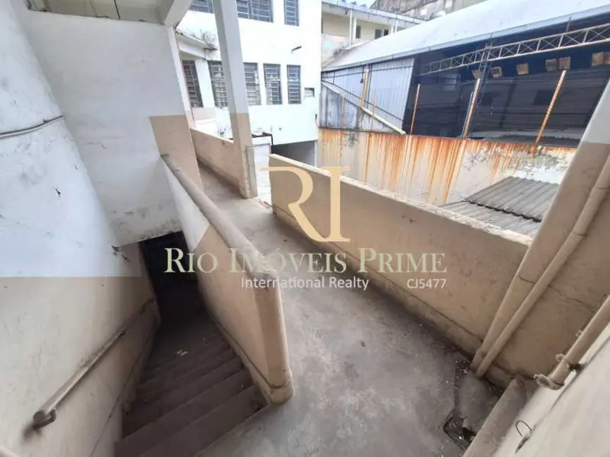 Armazém / Galpão à venda e para alugar, 1800m2 em Rio De Janeiro - RJ - imagem 7 Foto 7 de Armazém / Galpão à venda e para alugar, 1800m2 em Rio De Janeiro - RJ