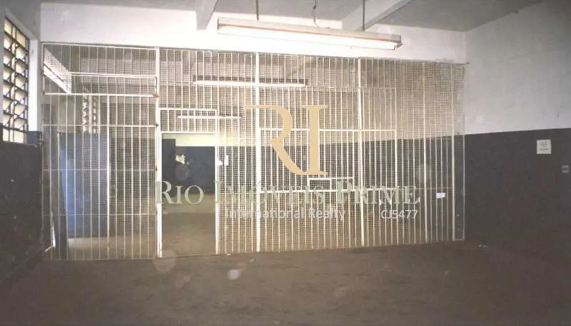 Armazém / Galpão à venda e para alugar, 1800m2 em Rio De Janeiro - RJ - imagem 9 Foto 9 de Armazém / Galpão à venda e para alugar, 1800m2 em Rio De Janeiro - RJ