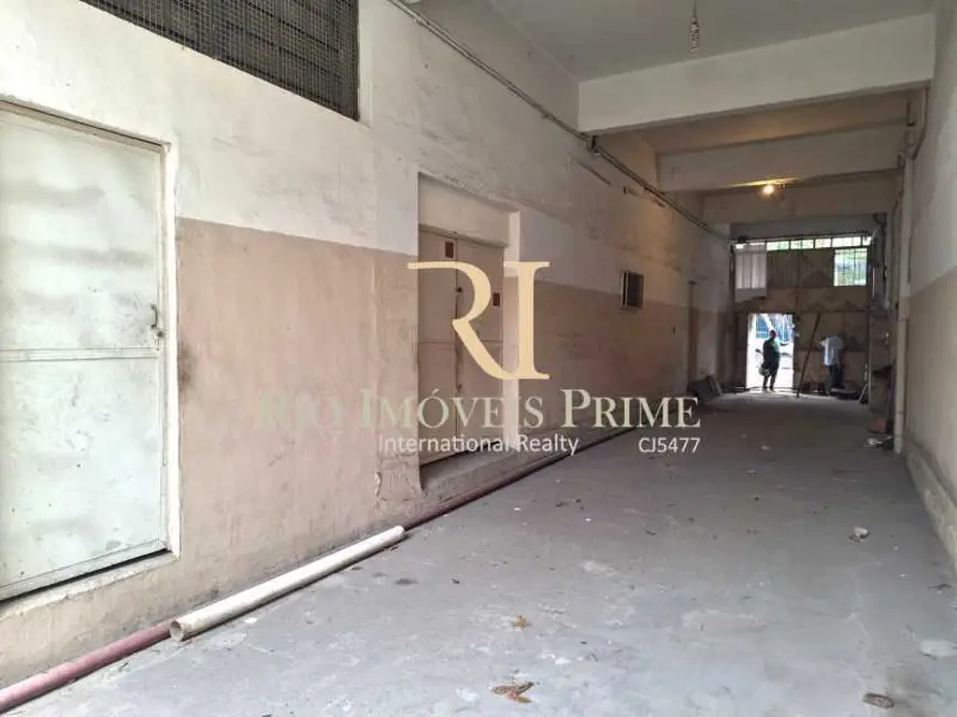 Armazém / Galpão à venda e para alugar, 1800m2 em Rio De Janeiro - RJ - imagem 2 Foto 2 de Armazém / Galpão à venda e para alugar, 1800m2 em Rio De Janeiro - RJ