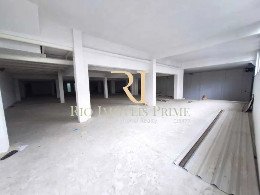 Armazém / Galpão para alugar, 1500m2 em Rio De Janeiro - RJ - imagem 2 Foto 2 de Armazém / Galpão para alugar, 1500m2 em Rio De Janeiro - RJ