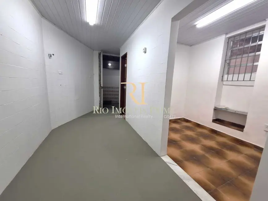 Foto 4 de Casa Comercial com 4 quartos à venda, 160m2 em Rio De Janeiro - RJ