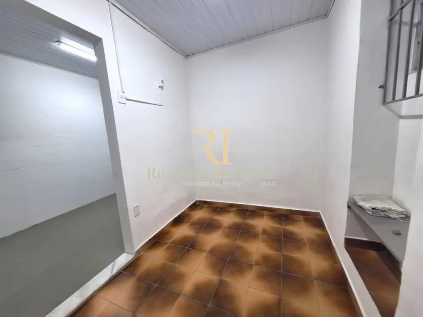 Foto 5 de Casa Comercial com 4 quartos à venda, 160m2 em Rio De Janeiro - RJ