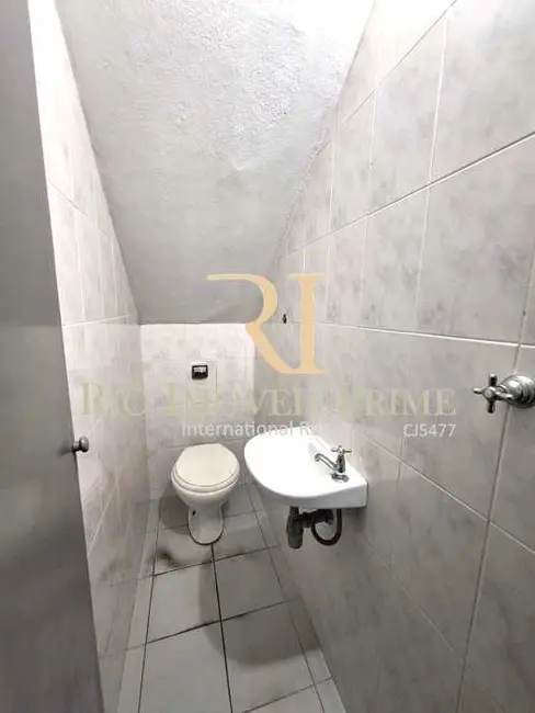 Foto 9 de Casa Comercial com 4 quartos à venda, 160m2 em Rio De Janeiro - RJ