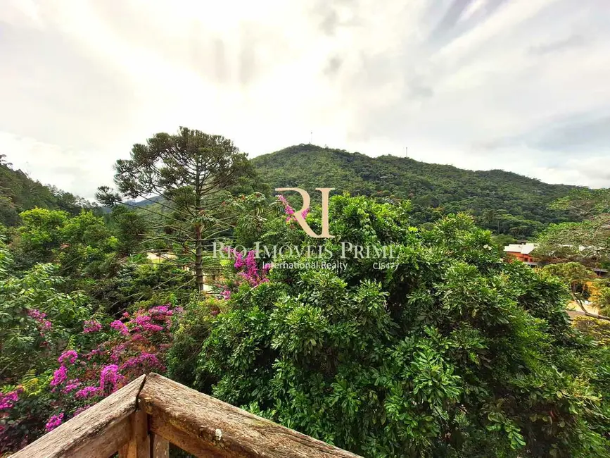 Foto 3 de Apartamento com 3 quartos à venda, 105m2 em Teresopolis - RJ