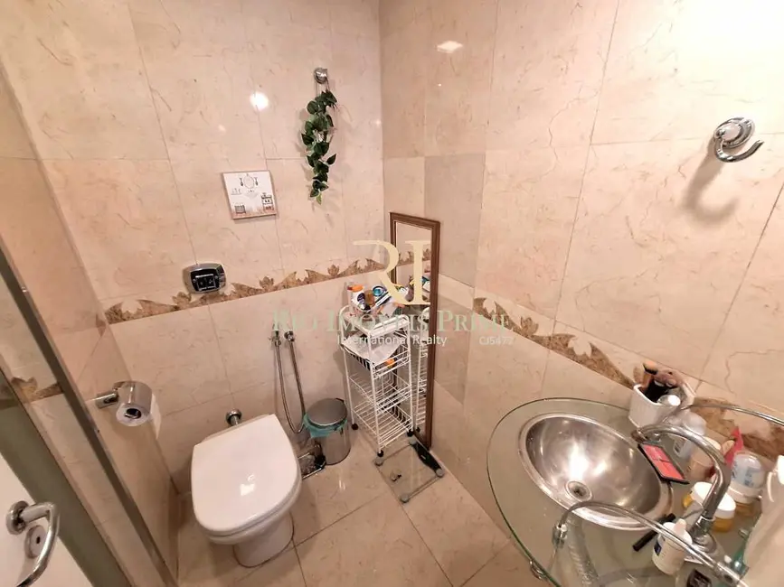 Apartamento com 2 quartos à venda, 72m2 em Rio De Janeiro - RJ - imagem 7 Foto 7 de Apartamento com 2 quartos à venda, 72m2 em Rio De Janeiro - RJ