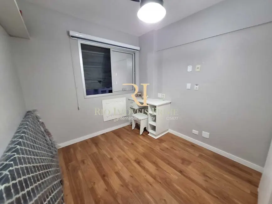 Apartamento com 2 quartos à venda, 75m2 em Rio De Janeiro - RJ - imagem 8 Foto 8 de Apartamento com 2 quartos à venda, 75m2 em Rio De Janeiro - RJ