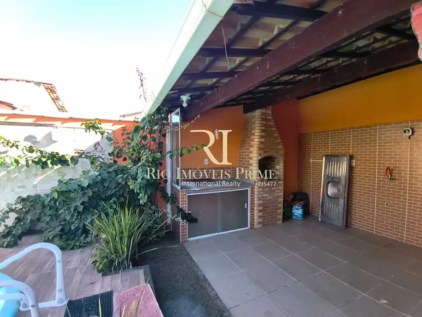 Foto 8 de Casa com 2 quartos à venda, 104m2 em Marica - RJ