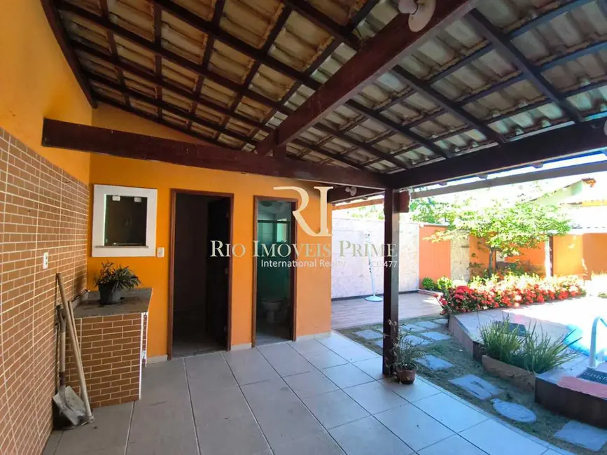 Foto 9 de Casa com 2 quartos à venda, 104m2 em Marica - RJ
