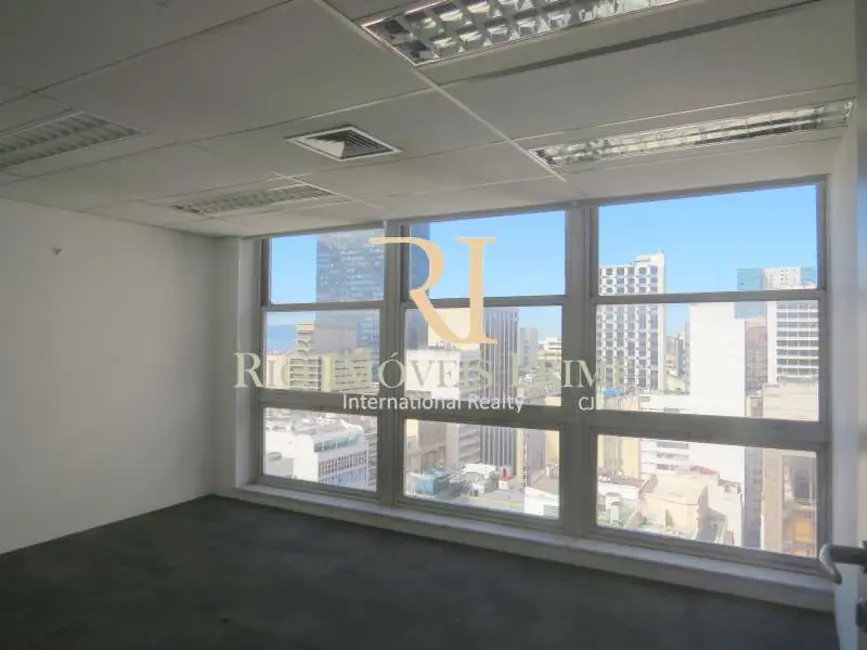 Sala Comercial à venda e para alugar, 358m2 em Rio De Janeiro - RJ - imagem 7 Foto 7 de Sala Comercial à venda e para alugar, 358m2 em Rio De Janeiro - RJ