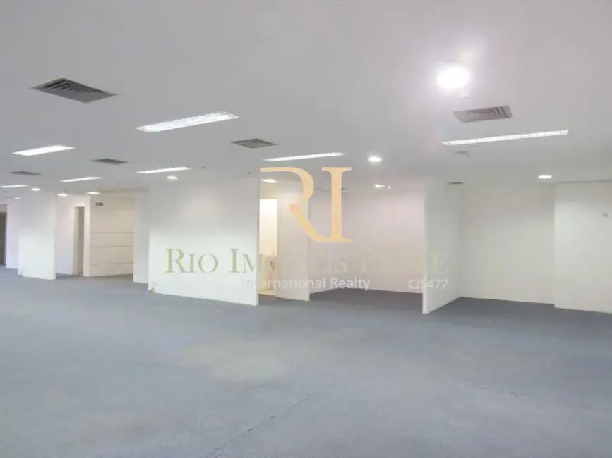 Sala Comercial à venda e para alugar, 321m2 em Rio De Janeiro - RJ - imagem 4 Foto 4 de Sala Comercial à venda e para alugar, 321m2 em Rio De Janeiro - RJ