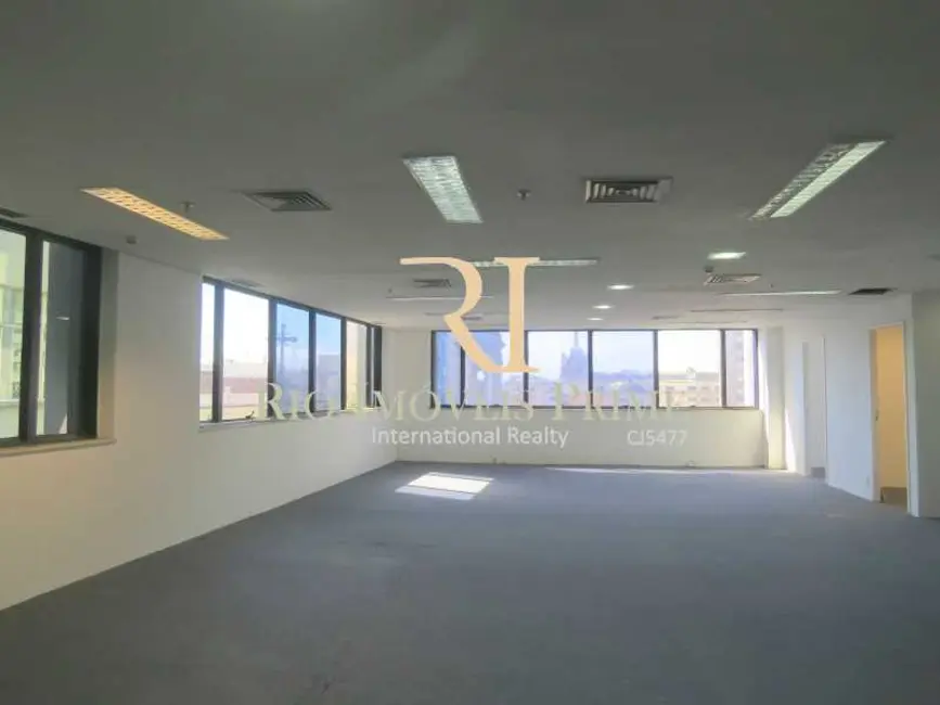 Sala Comercial à venda e para alugar, 321m2 em Rio De Janeiro - RJ - imagem 5 Foto 5 de Sala Comercial à venda e para alugar, 321m2 em Rio De Janeiro - RJ