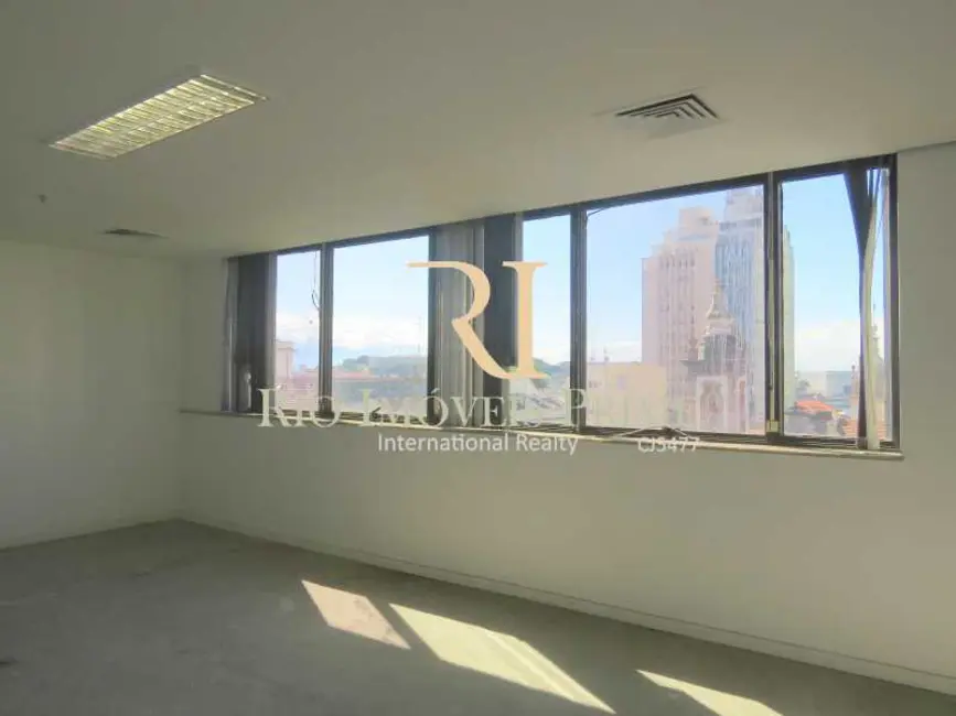 Foto 1 de Sala Comercial à venda e para alugar, 321m2 em Rio De Janeiro - RJ