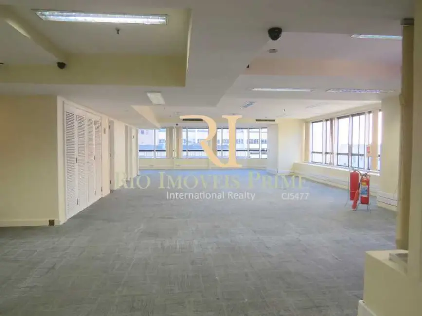 Foto 2 de Sala Comercial à venda e para alugar, 174m2 em Rio De Janeiro - RJ