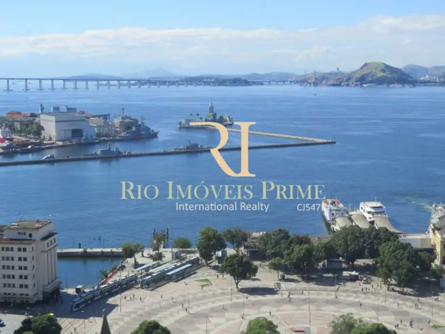 Sala Comercial à venda e para alugar, 175m2 em Rio De Janeiro - RJ - imagem 2 Foto 2 de Sala Comercial à venda e para alugar, 175m2 em Rio De Janeiro - RJ