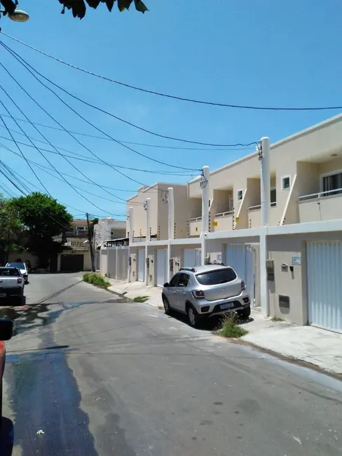 Casa com 2 quartos à venda em Lauro De Freitas - BA - imagem 3 Foto 3 de Casa com 2 quartos à venda em Lauro De Freitas - BA