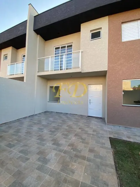 Casa com 3 quartos à venda, 140m2 em Nova Cerejeira, Atibaia - SP - imagem 2 Foto 2 de Casa com 3 quartos à venda, 140m2 em Nova Cerejeira, Atibaia - SP