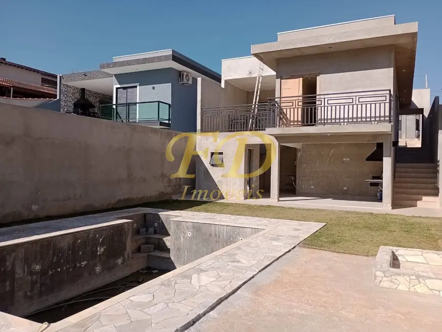 Casa com 3 quartos à venda, 500m2 em Jardim Brisa, Atibaia - SP - imagem 3 Foto 3 de Casa com 3 quartos à venda, 500m2 em Jardim Brisa, Atibaia - SP