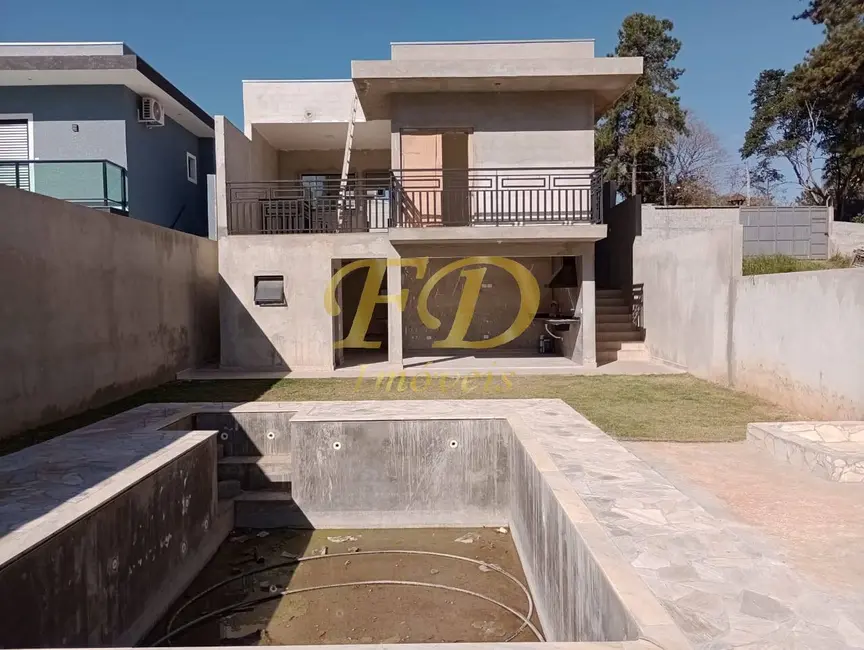 Casa com 3 quartos à venda, 500m2 em Jardim Brisa, Atibaia - SP - imagem 4 Foto 4 de Casa com 3 quartos à venda, 500m2 em Jardim Brisa, Atibaia - SP