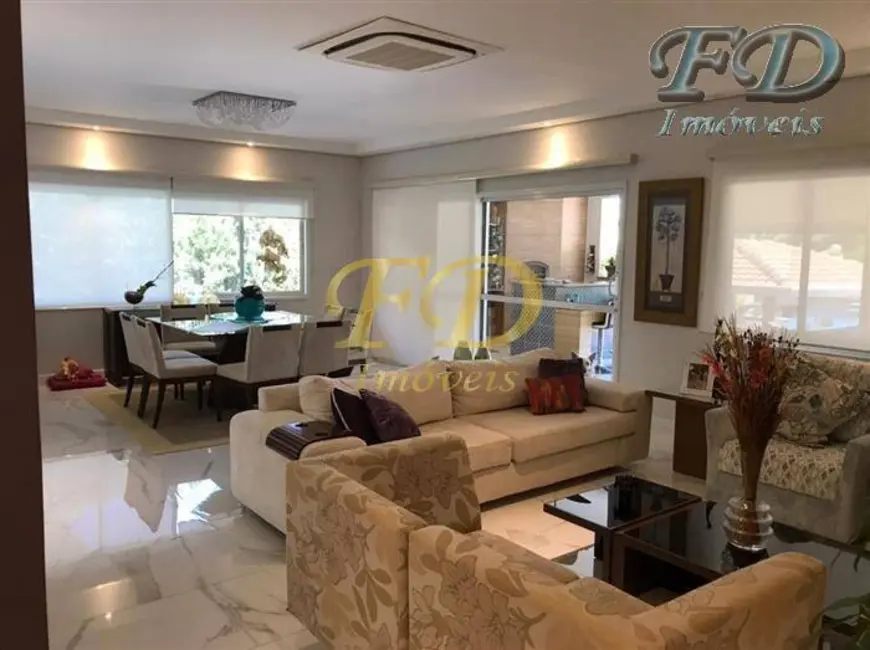 Casa de Condomínio com 4 quartos à venda, 850m2 em Cachoeira, Atibaia - SP - imagem 7 Foto 7 de Casa de Condomínio com 4 quartos à venda, 850m2 em Cachoeira, Atibaia - SP