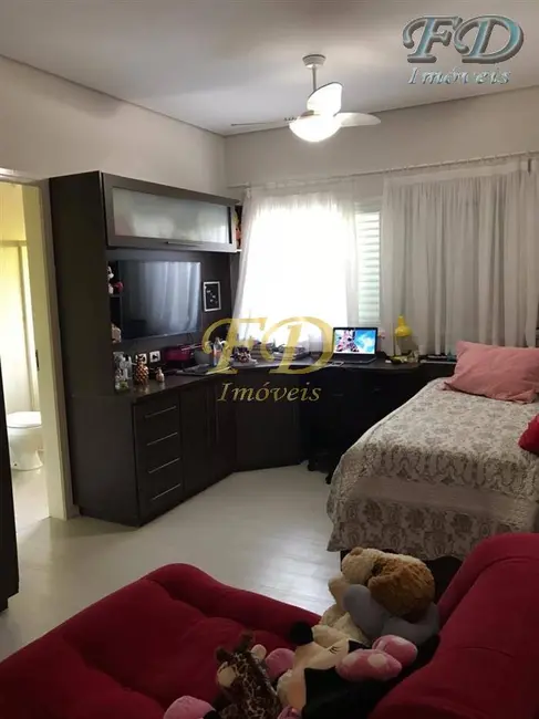 Casa de Condomínio com 4 quartos à venda, 850m2 em Cachoeira, Atibaia - SP - imagem 6 Foto 6 de Casa de Condomínio com 4 quartos à venda, 850m2 em Cachoeira, Atibaia - SP