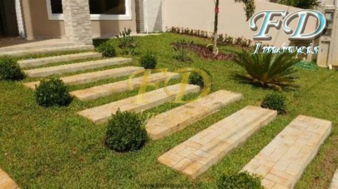 Foto 10 de Chácara à venda, 600m2 em Atibaia - SP