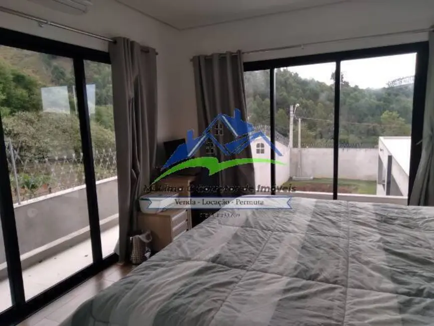 Casa com 3 quartos para alugar, 450m2 em Atibaia - SP - imagem 8 Foto 8 de Casa com 3 quartos para alugar, 450m2 em Atibaia - SP