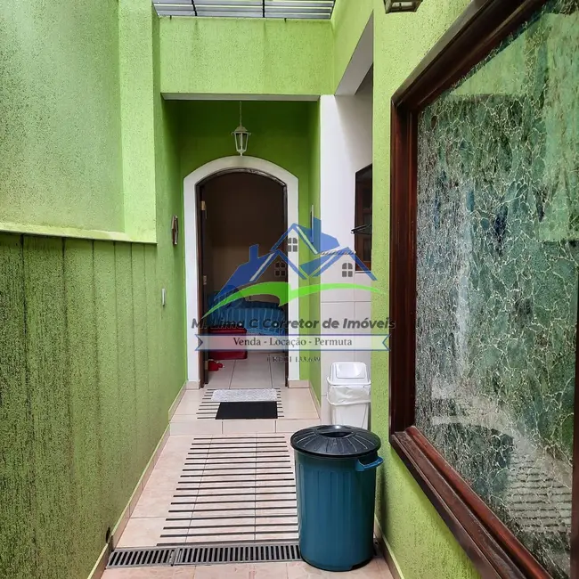 Foto 26 de Casa à venda, 236m2 em Caieiras - SP