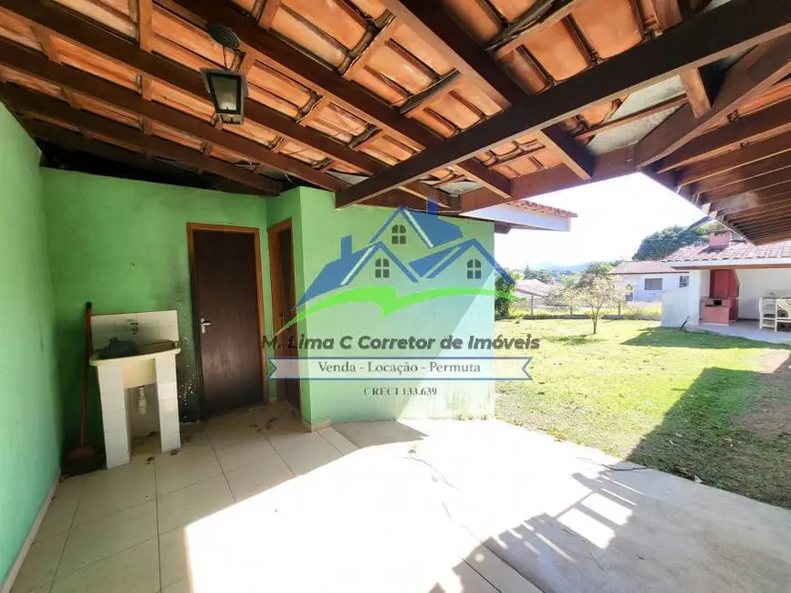 Chácara com 3 quartos à venda, 1000m2 em Piracaia - SP - imagem 4 Foto 4 de Chácara com 3 quartos à venda, 1000m2 em Piracaia - SP