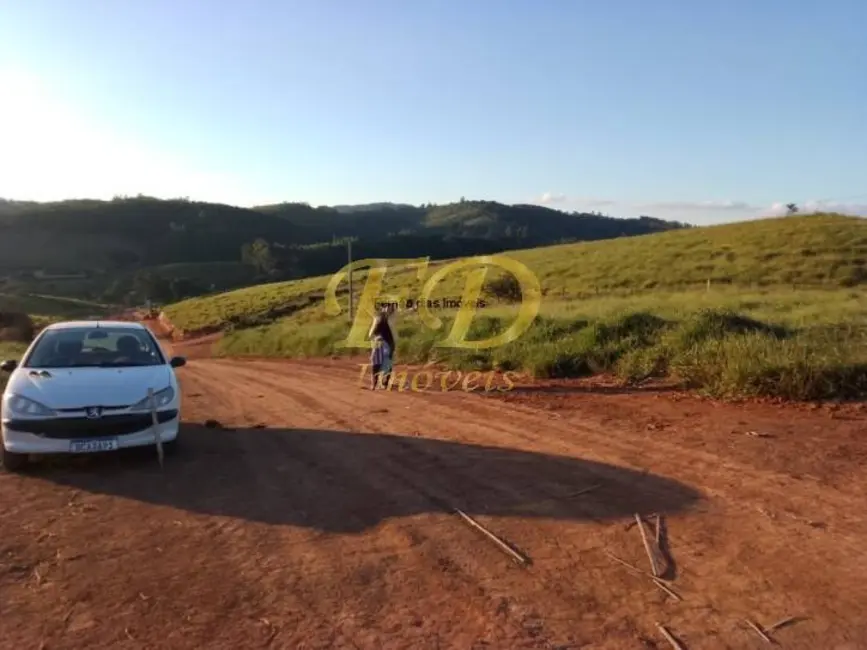 Foto 2 de Terreno / Lote à venda, 600m2 em Nazare Paulista - SP