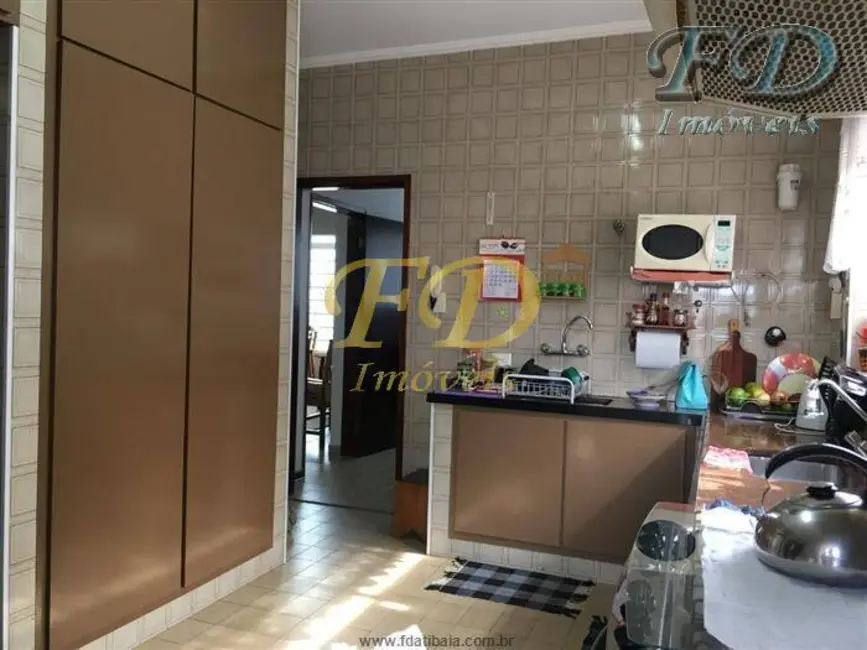 Foto 3 de Casa com 5 quartos à venda, 390m2 em Centro, Atibaia - SP