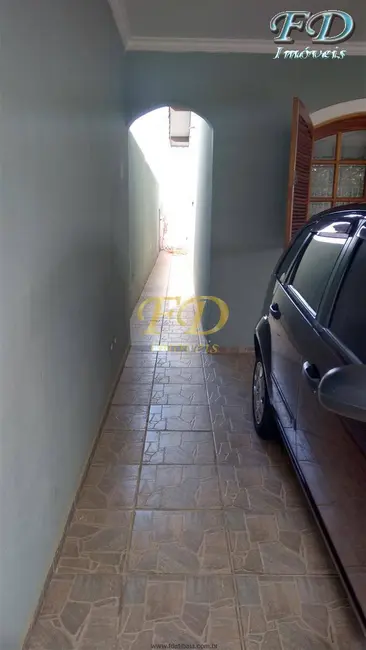 Foto 2 de Casa com 2 quartos à venda, 250m2 em Mairipora - SP